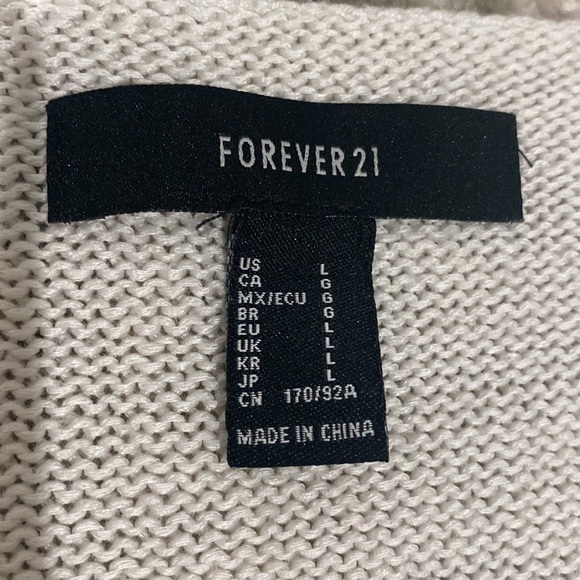 Knitted Top - Picture 2 of 3